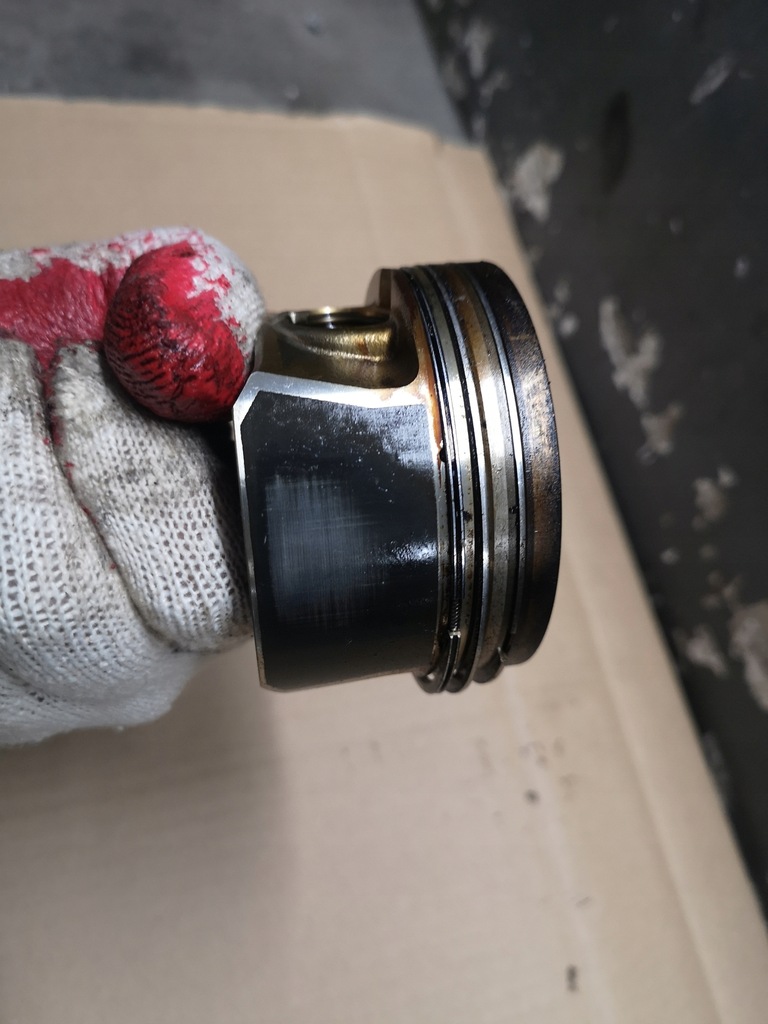 фото №8, Поршень шатун audi a4 b7 2.0 tfsi bwe 06dd