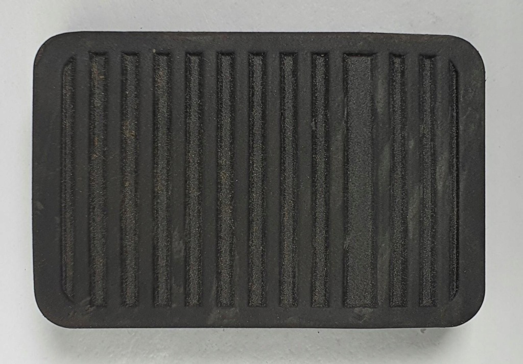 фото №1, Резиновый элемент накладка na педаль caterham super seven 7 52010217b