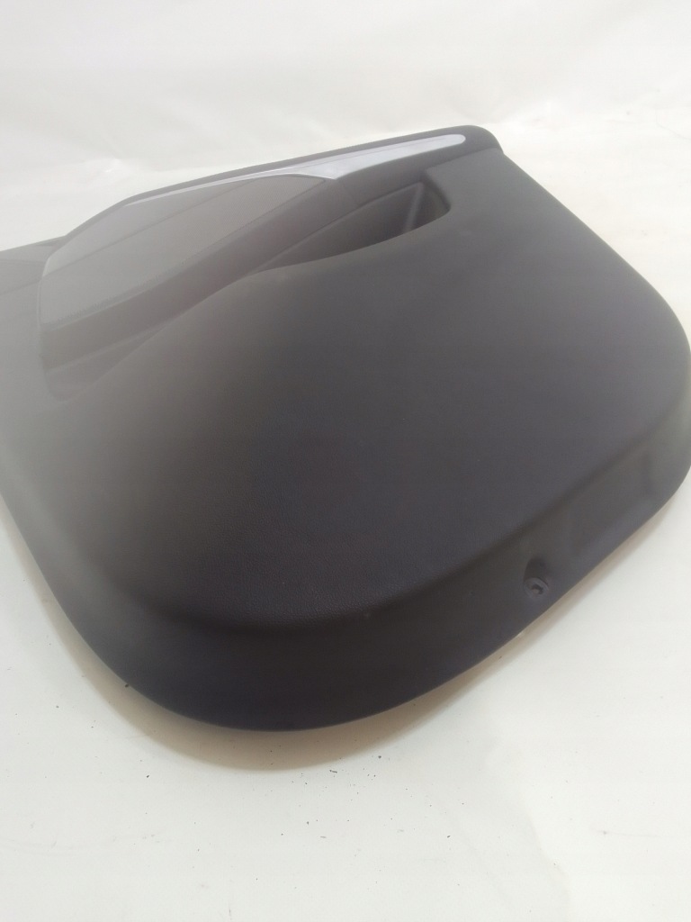 Купить Bmw x5 g05 19- обшивка дверь правый задний  62515931 америка