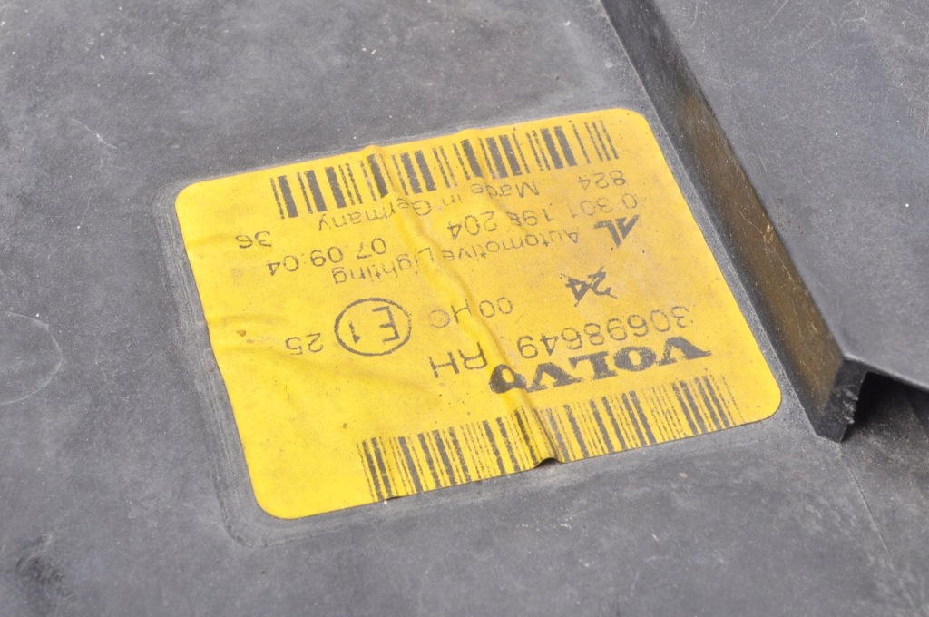 фото №8, Volvo v50 лампа правая передняя правый перед europa 30698649