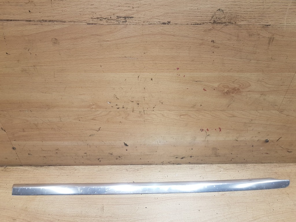 фото №1, Молдинг кузовная задняя левая mercedes w213 kombi