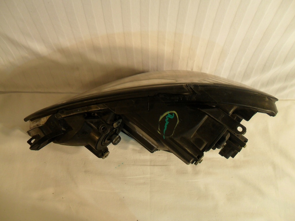 фото №11, Лампа правий перед eu toyota avensis verso 2001-