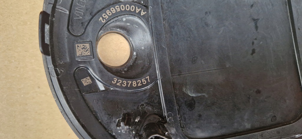 фото №7, Volvo xc60 эмблема решётка радиатора logo с подогревом 32337963 32378257