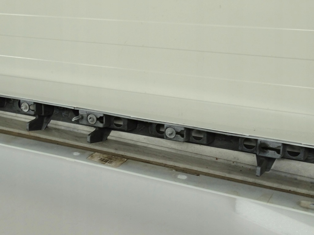 фото №10, Молдинг поріг накладка поріг ліва white jaguar xe x760 2015-2024 r-sport