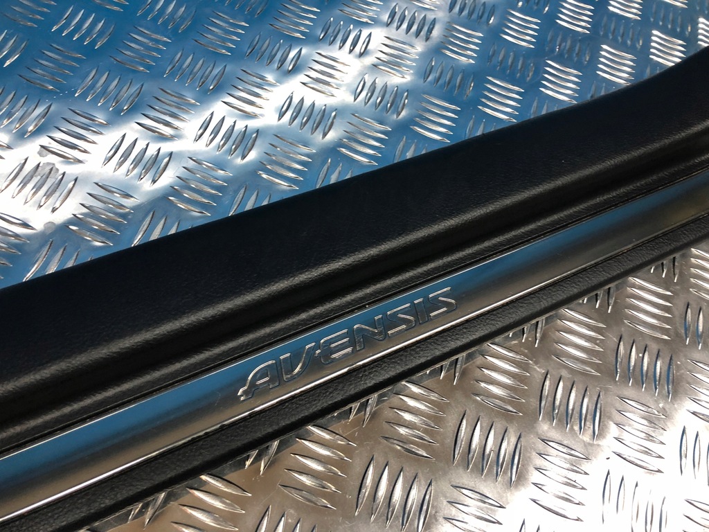 фото №3, Toyota молдинг поріг правий перед avensis ii t25