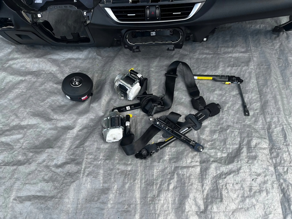 фото №7, Alfa romeo stelvio консоль подушки безопасности ремни подушка безопасности