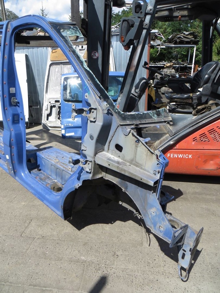 фото №1, Trafic vivaro лонжерон чверть права 23u 01-