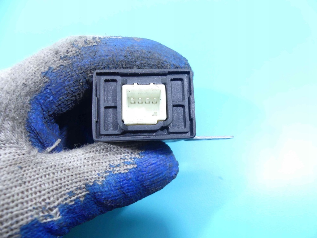 фото №11, Бортовой компьютер набор kia carens ii 39120-23350 2.0 16v