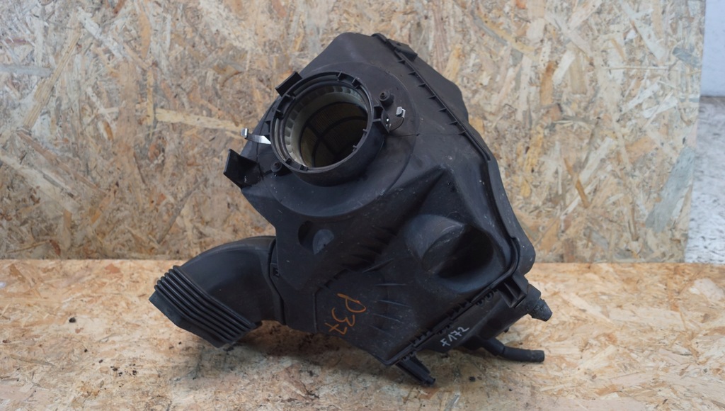 фото №5, Корпус фильтра воздуха audi a6 c6 4f0133837bb