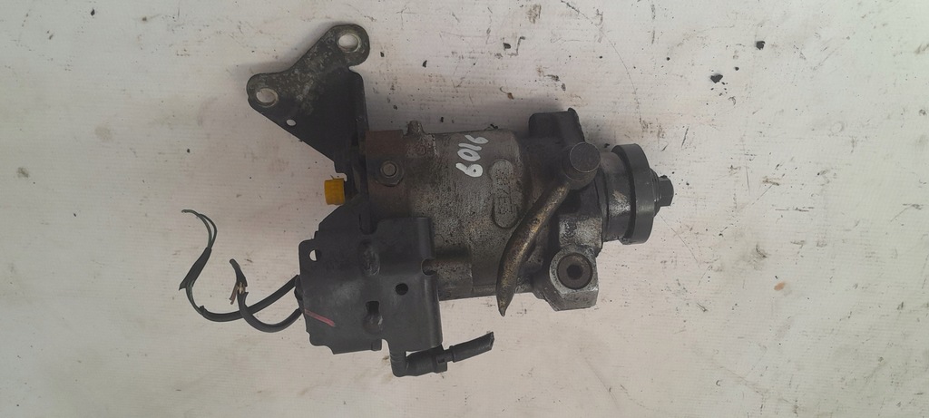 фото №1, Ford mondeo mk3 2.0 tdci насос впрыскная 9303108a