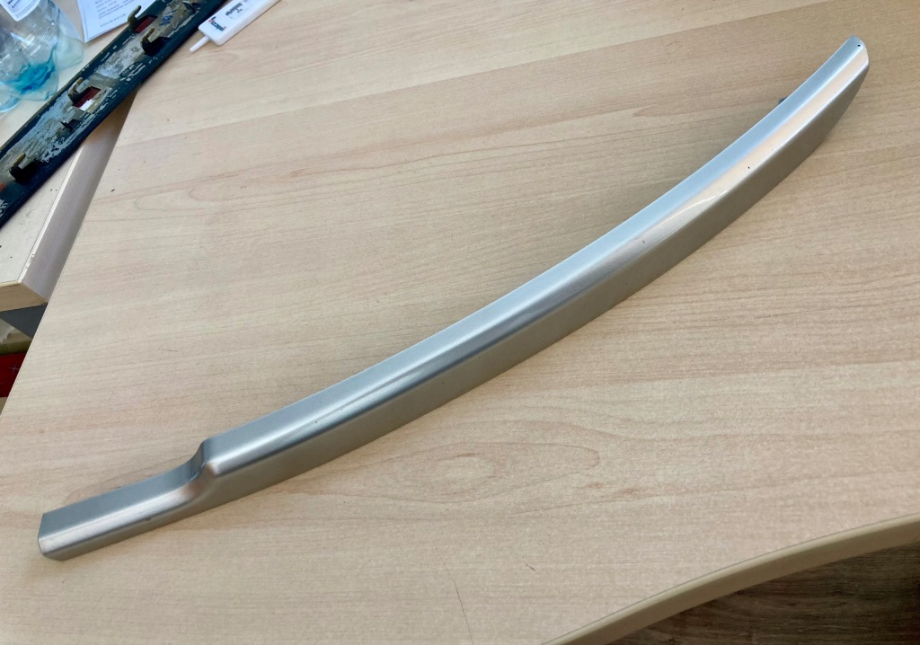 фото №1, Молдинг бампера левая перед range rover iv l405