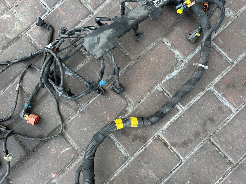 фото №7, Электропроводка двигателя жгут 504317642 iveco daily iv 4 3.0 euro 6