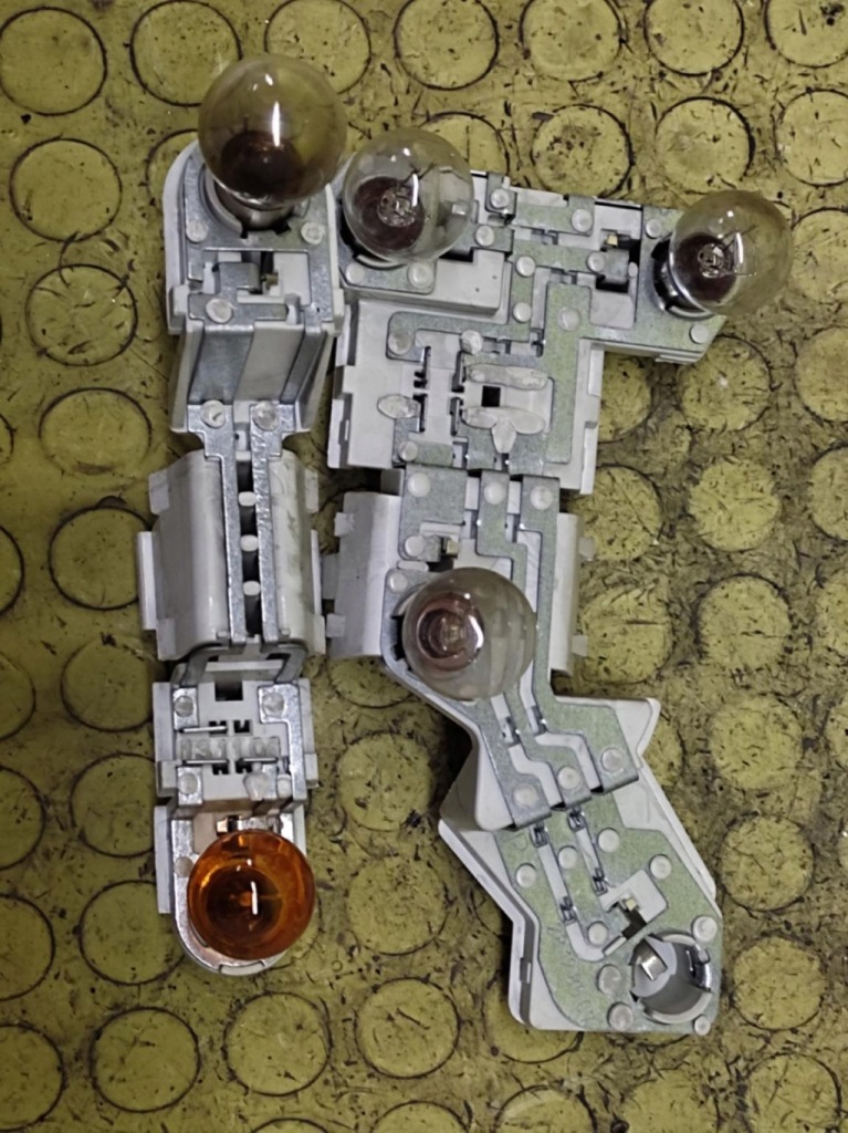 Купити Volvo v50 фара правий задні