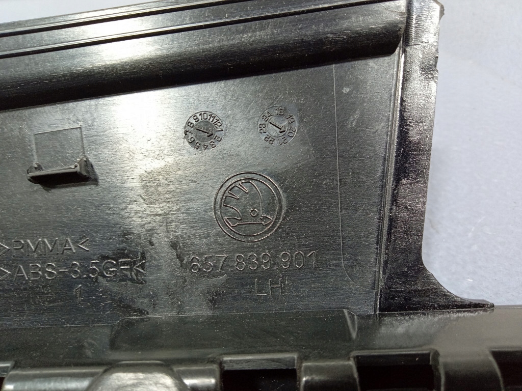 фото №6, Skoda scala молдинг стойка дверь левый задняя 657839901