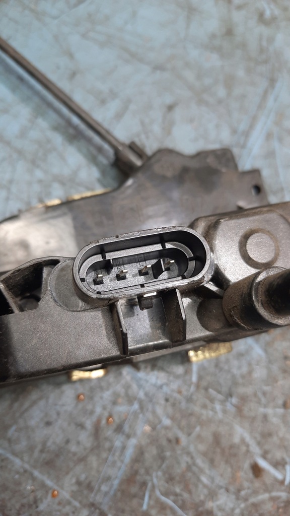 фото №3, Замок дверь левый перед renault espace iv 4 pin