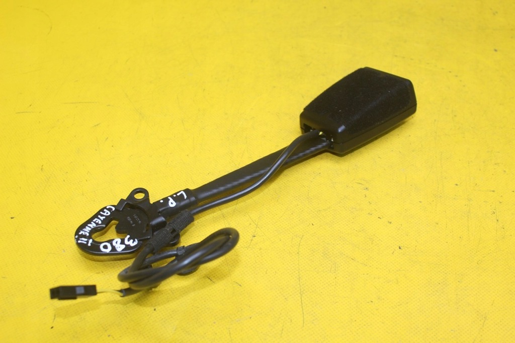 фото №1, Клипса поперечина левый правый перед porsche cayenne ii 7p0857755