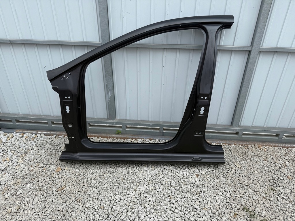 фото №1, Seat leon iii 5f4 лівий поріг блок двигуна обшивка