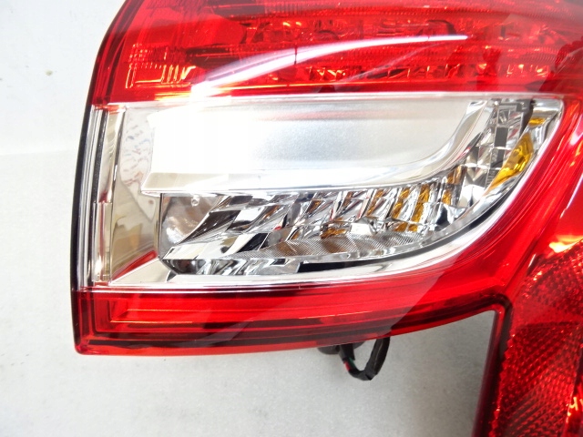 фото №3, Citroen c4 aircross лампа правая задняя nowa