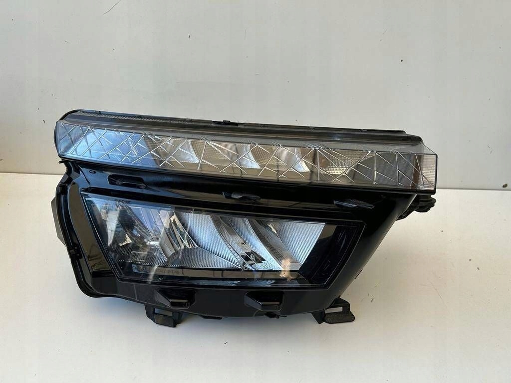 фото №1, Skoda kamiq 658 лампа права перед full led 658941016 оригінал