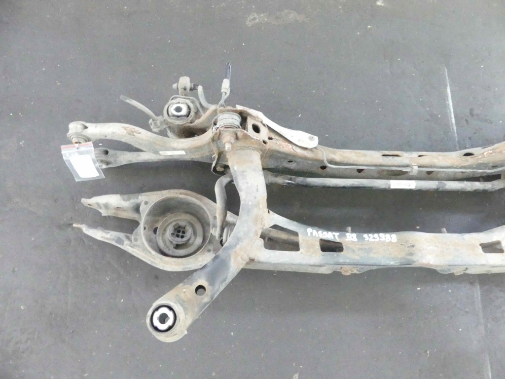 фото №4, Задня балка задня важелі vw passat b8 kombi