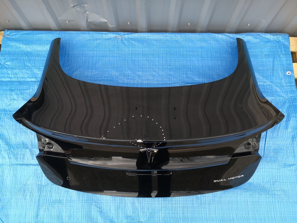 Tesla model 3 задня кришка багажника багажника задній Оригінал