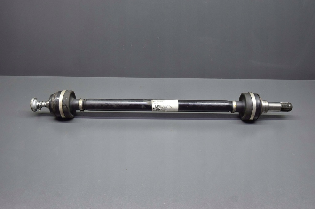 фото №1, Приводной вал левая задняя bmw 5 g30 g31 540ix