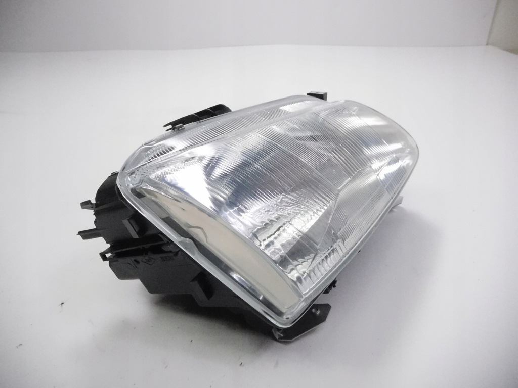фото №4, Фара правый renault megane scenic 7701040685