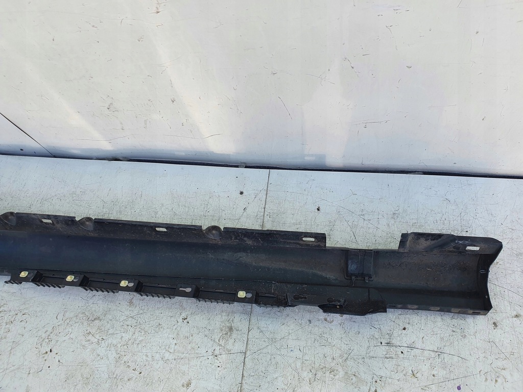 фото №6, Mercedes w207 amg поріг правий a2076901840