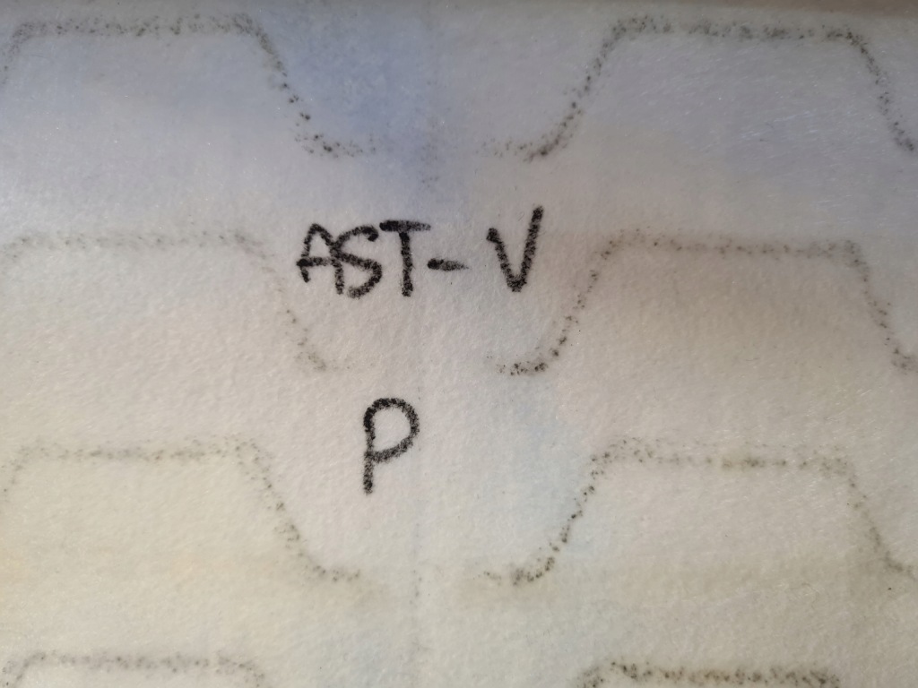 Сидіння правий пасажира спинка opel astra v k напівшкіра в Україні