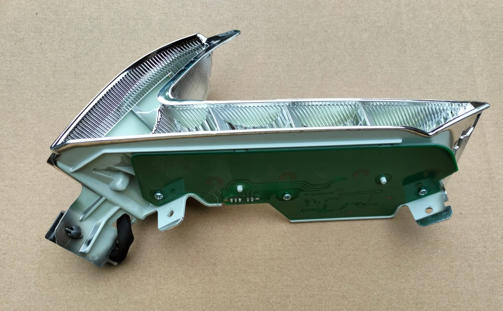 Купить Nissan qashqai 2 j11 led фонари правый перед