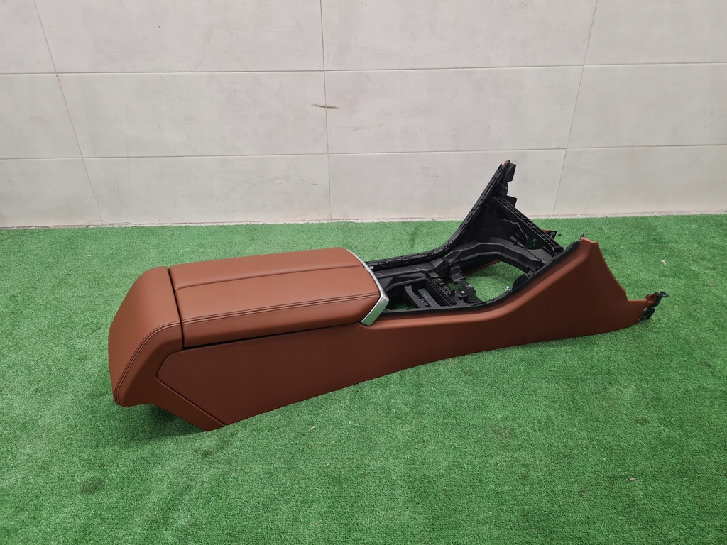 фото №11, Bmw 8 g14 обивка сиденья заднее сиденье обшивки туннель кожа