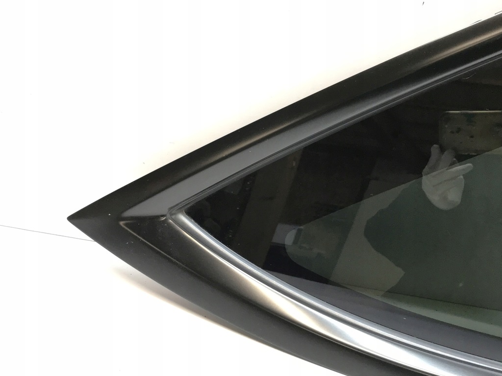 фото №16, Скло бічна правий задня tesla model y