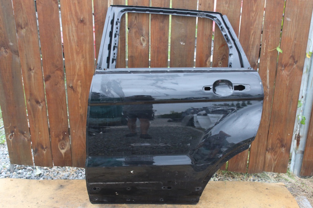 фото №1, Range rover evoque 2011-.. дверь левый задняя задние