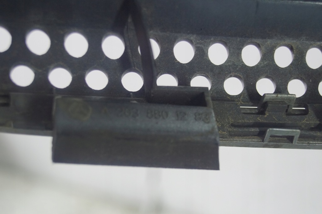 фото №13, Решётка радиатора решётка радиатора mercedes w203 coupe amg a2038801283