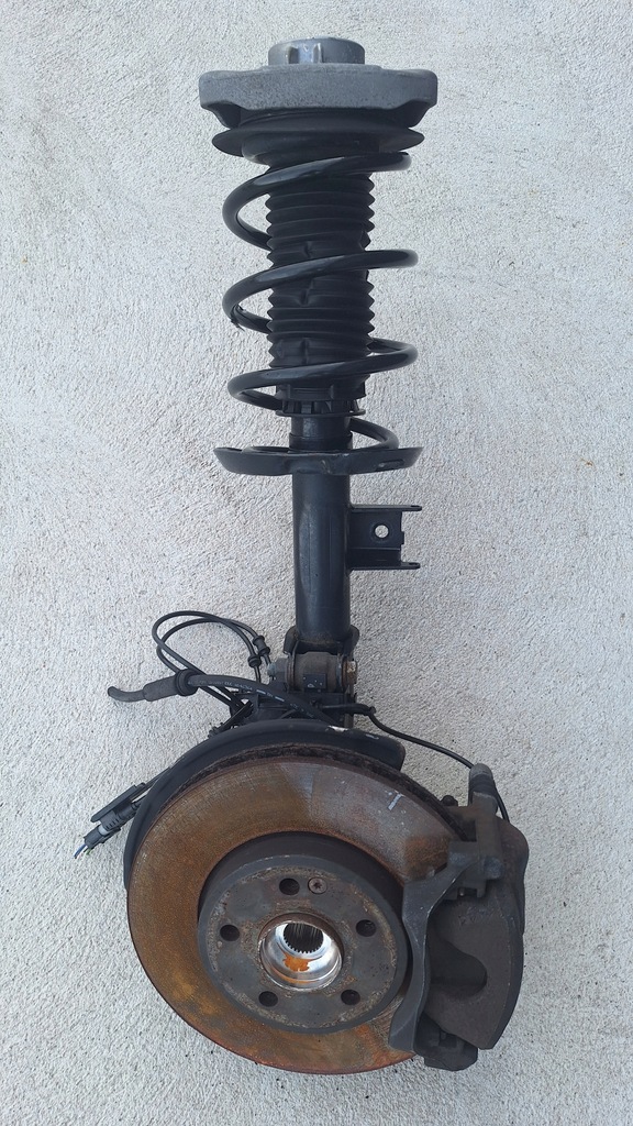 фото №1, Mercedes a w176 поворотный кулак правая передняя амортизатор