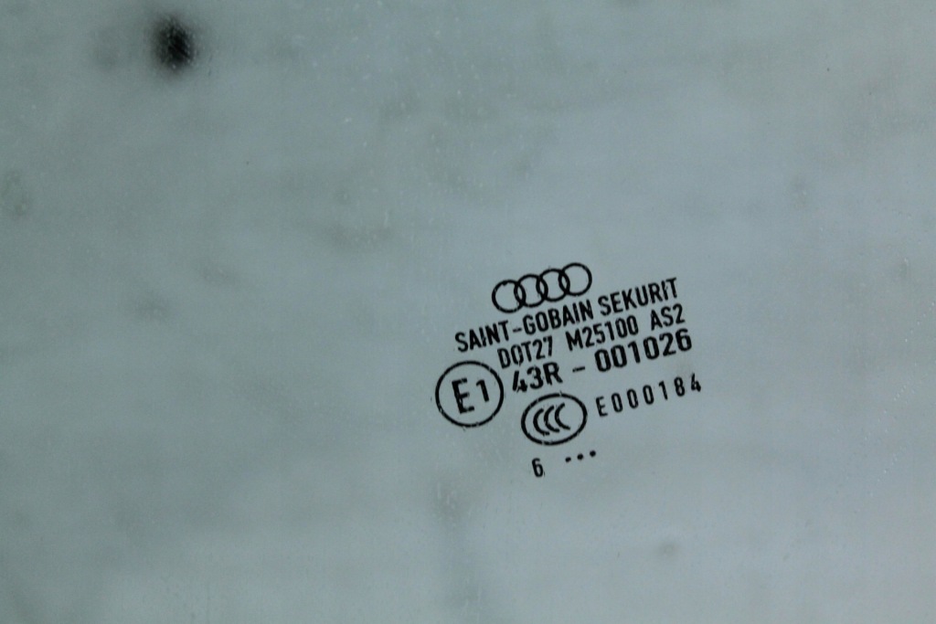 фото №3, Audi r8 420 06- стекло дверь левая боковая
