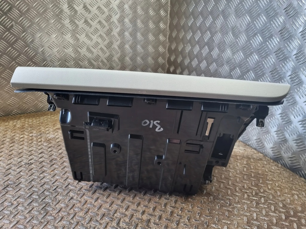 фото №6, Volvo xc60 2019 бардачок пасажира ключ