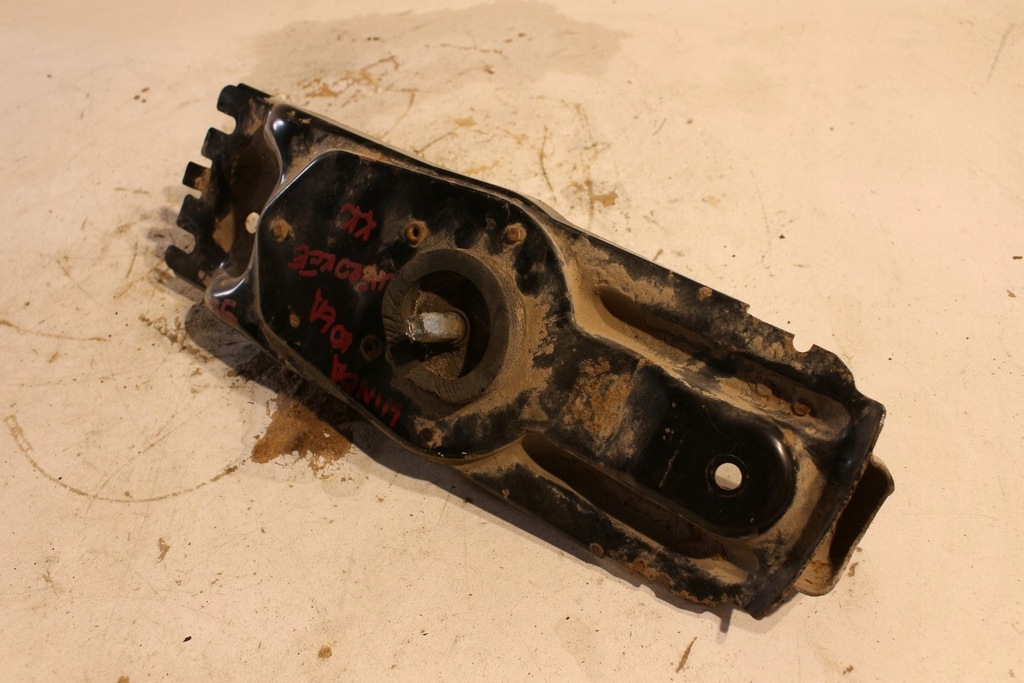 фото №7, Подъемник кронштейн колеса запасного jeep cherokee kk