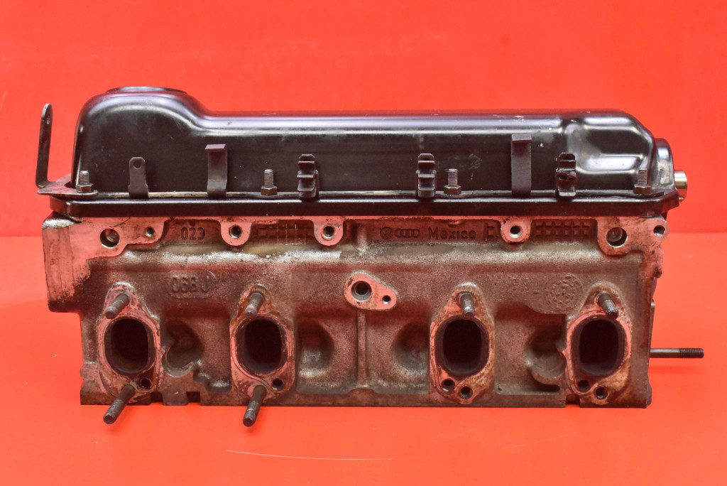 фото №1, Головка двигателя 06b103373j vw bora 1.6 8v 98-05