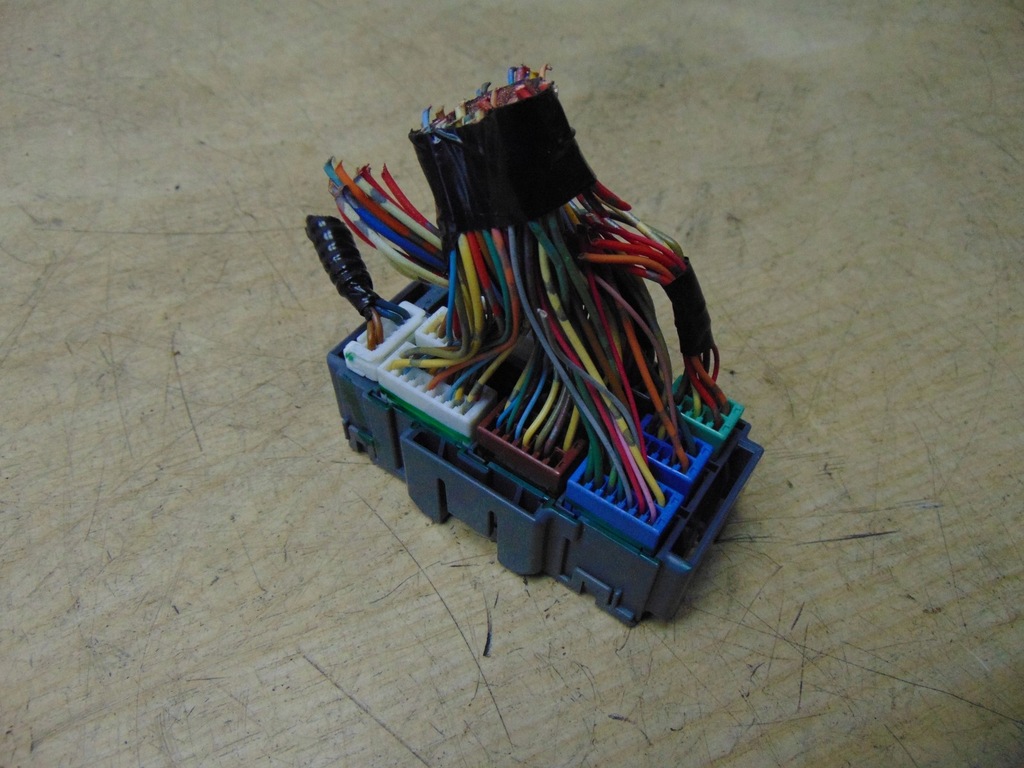 фото №8, Коробка предохранителей honda civic viii ufo 1.8