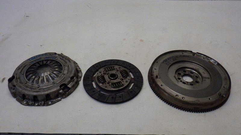 фото №1, Сцепление trafic vivaro ii 2.0 dci 8200900112