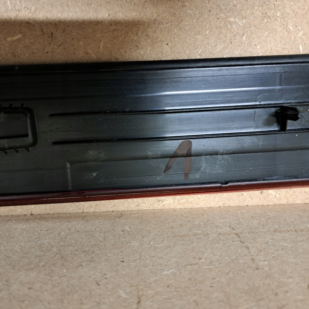 фото №7, Porsche 911 997 carrera 4s накладка отражатель крышки задняя