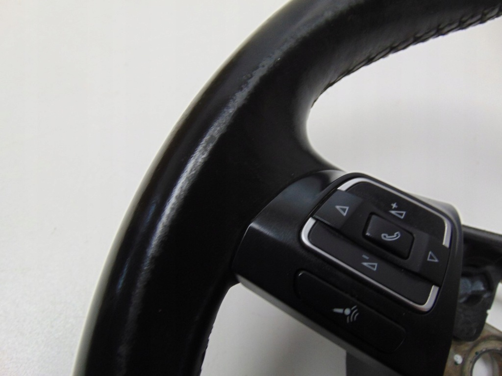 фото №8, Воздуховод кожаный мультифункция vw touran 2010-15 1t0419091ad