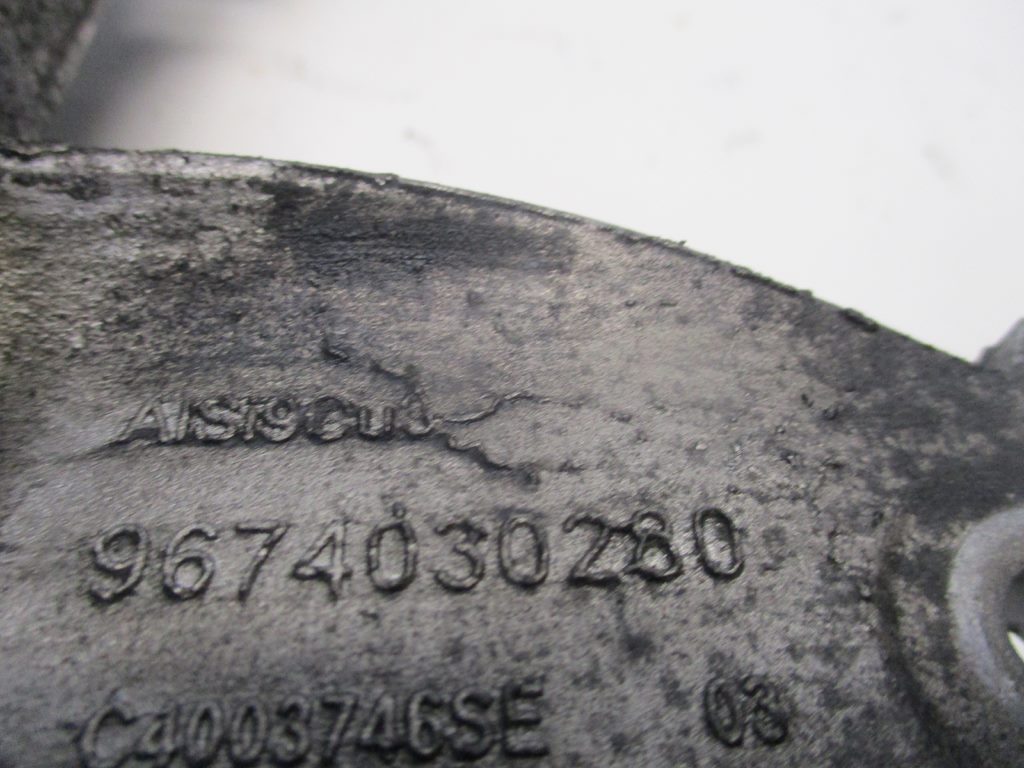 Кронштейн основание генератора ролик citroen c3 2 1.6 ehdi с Разборки