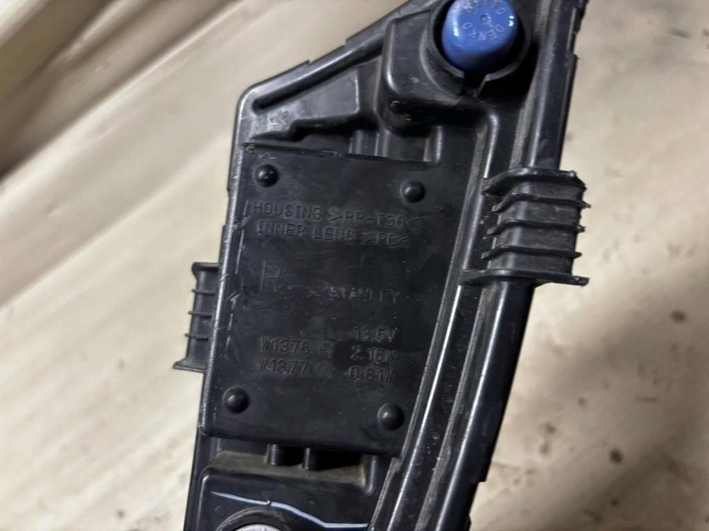 Противотуманная фара led бампера drl правый правое suzuki swift mk7 lift 13-17 w1376 Доставка