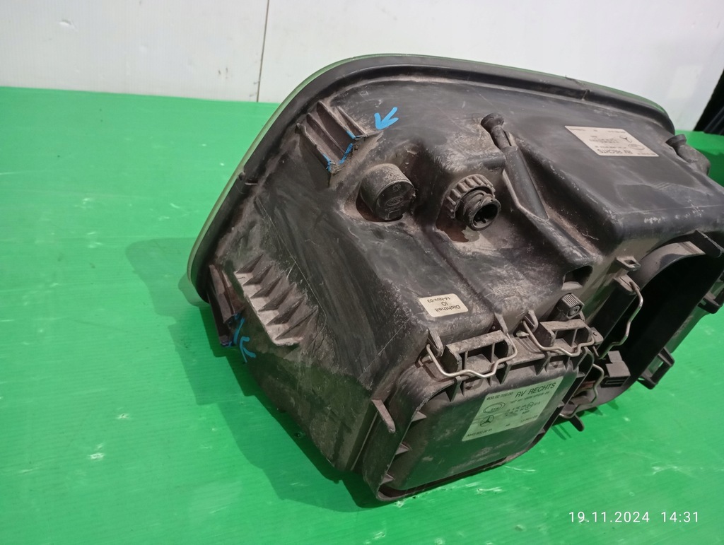 фото №6, Лампа фара права mercedes actros 03- a9438200261