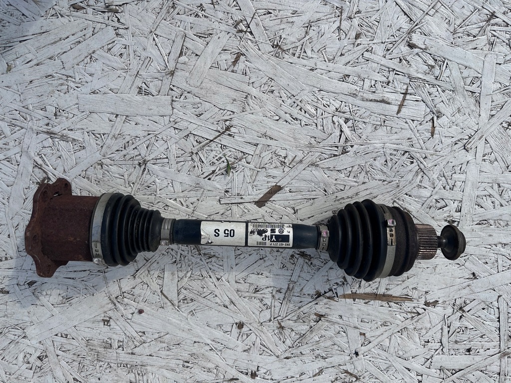 фото №1, A4 8k a5 8t привідний вал права ліва перед 2.0 8k0407271p