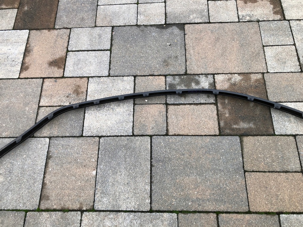 фото №8, Hyundai kona накладка-спойлер бампера перед