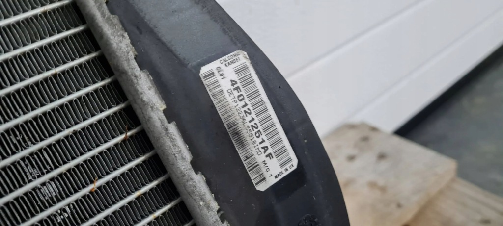 A6 c6 рестайлінг  радіатор води 3.0 tfsi v6 4f0121251af Ціна