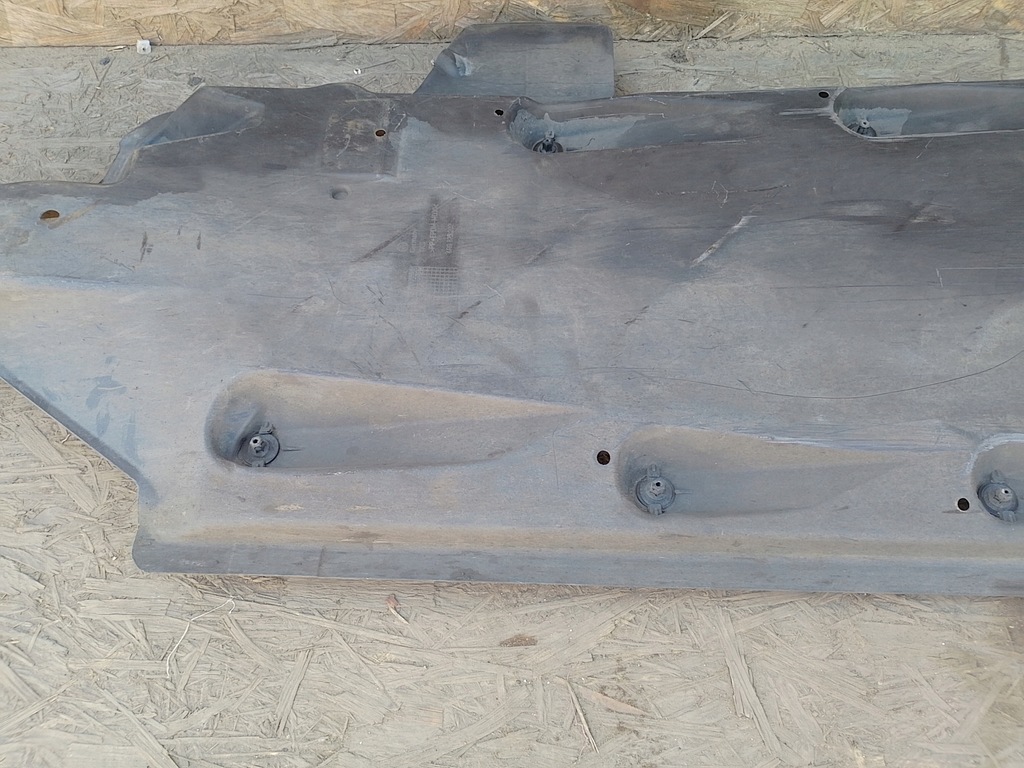 фото №8, Захист підвіска права audi a1 8x